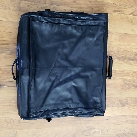 Givenchy Garment Travel Bag, Vintage Leather, Rare, Excellent Condition! - Picture 9 of 11